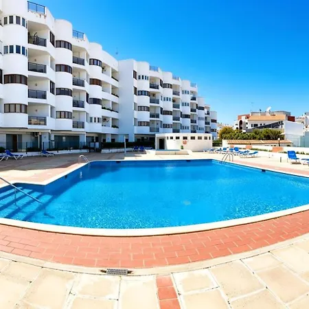 Apartment 2-bedroom In Albufeira, 10 Minutes From The Beach, With Pool Albufeira